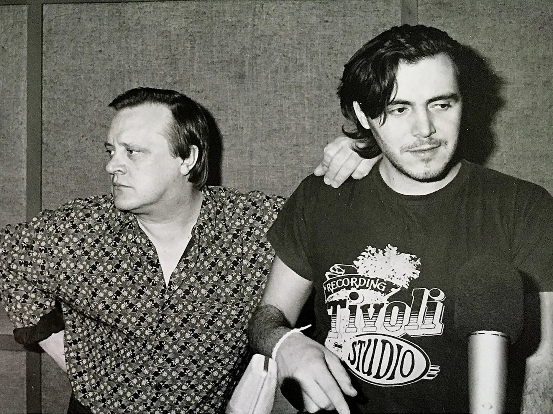 Starejša fotografija Zorana Predina in Arsena Dedića